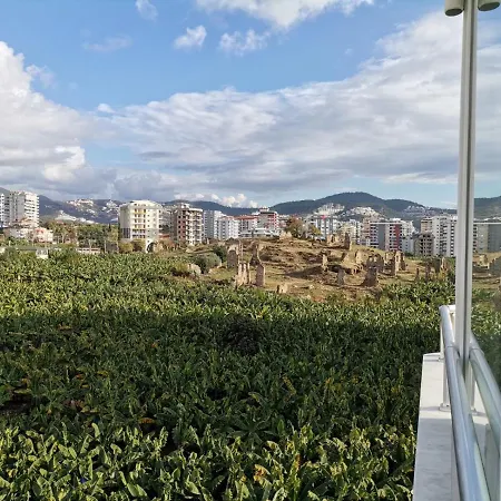 Amazing Apartment Study In Mahmutlar View To Old City Daire Alanya